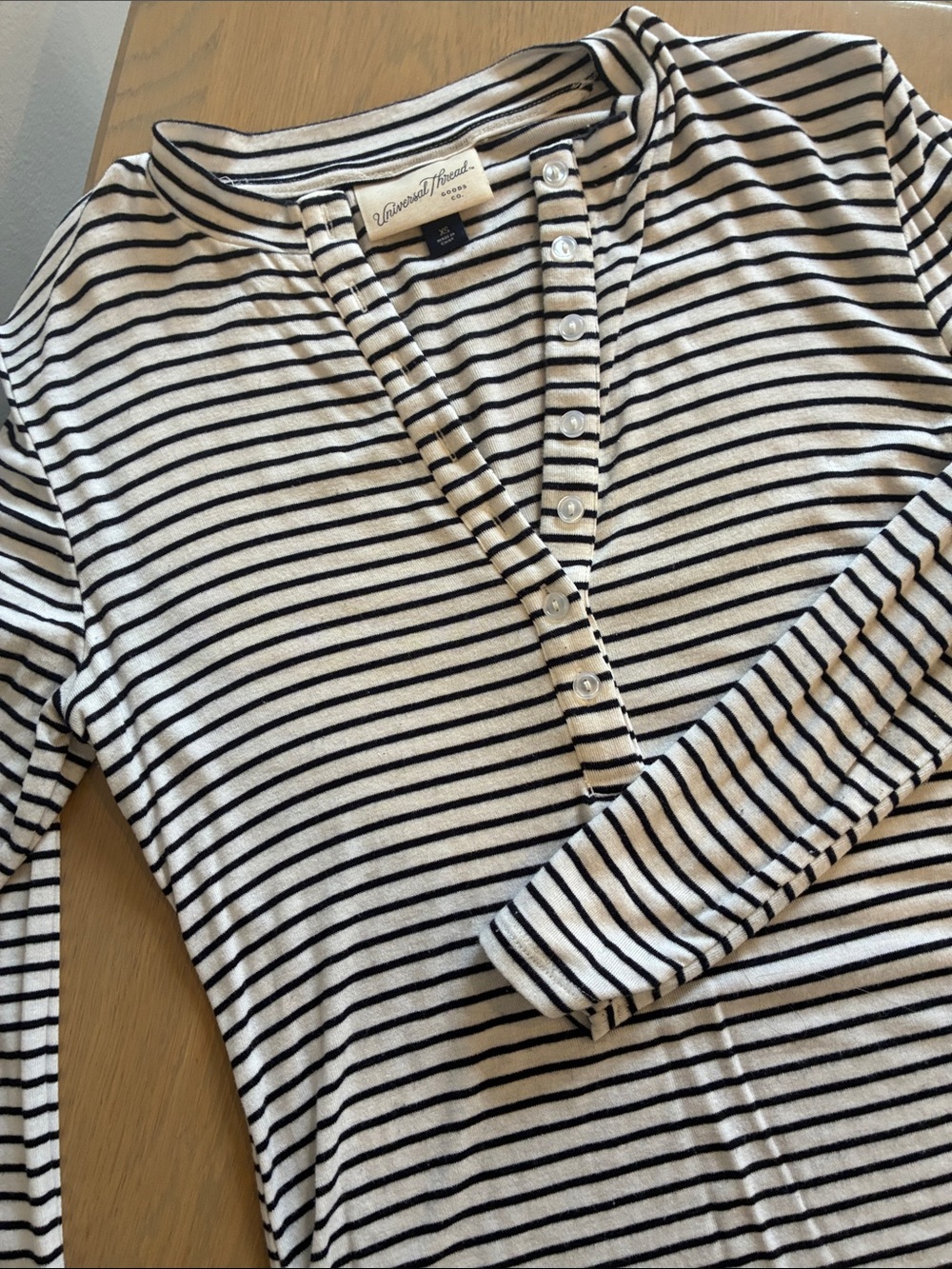 Universal Thread Black and White Striped V-Neck Henley Sweater